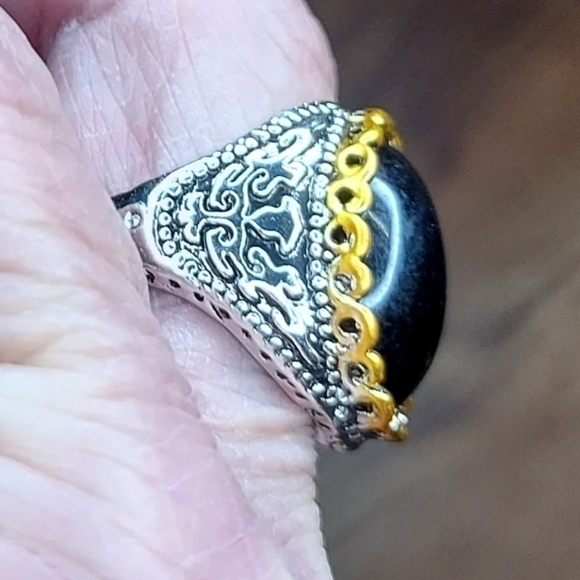 Unisex ring black stone oval, 925 silver and gold look size 8 - Picture 8 of 9